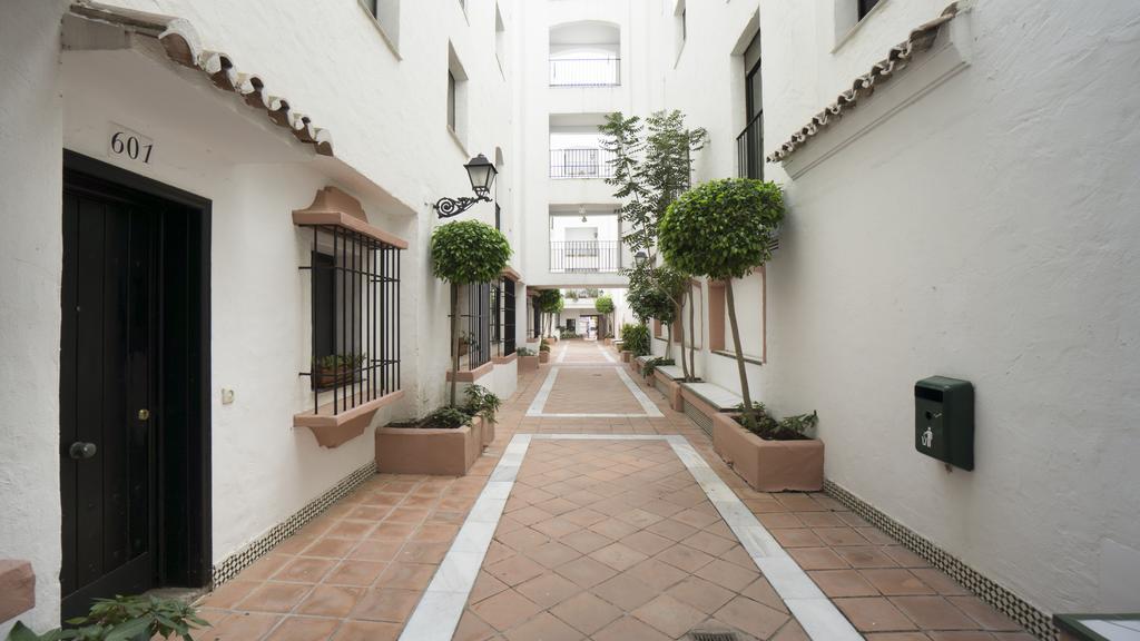 마르베야 Club Jardines Del Puerto 아파트 외부 사진