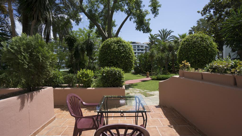 마르베야 Club Jardines Del Puerto 아파트 외부 사진