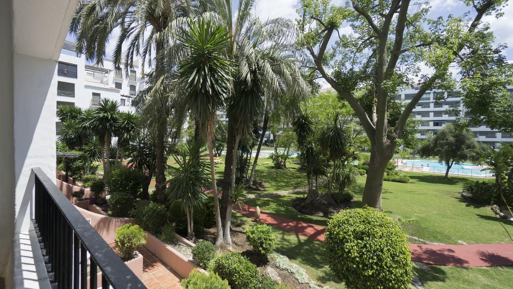 마르베야 Club Jardines Del Puerto 아파트 외부 사진