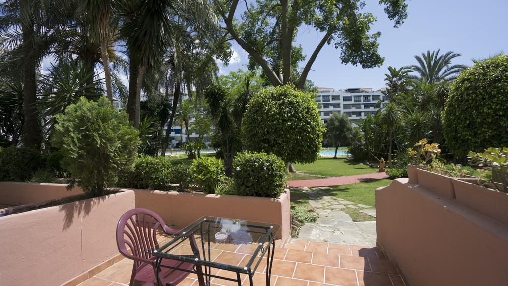 마르베야 Club Jardines Del Puerto 아파트 외부 사진